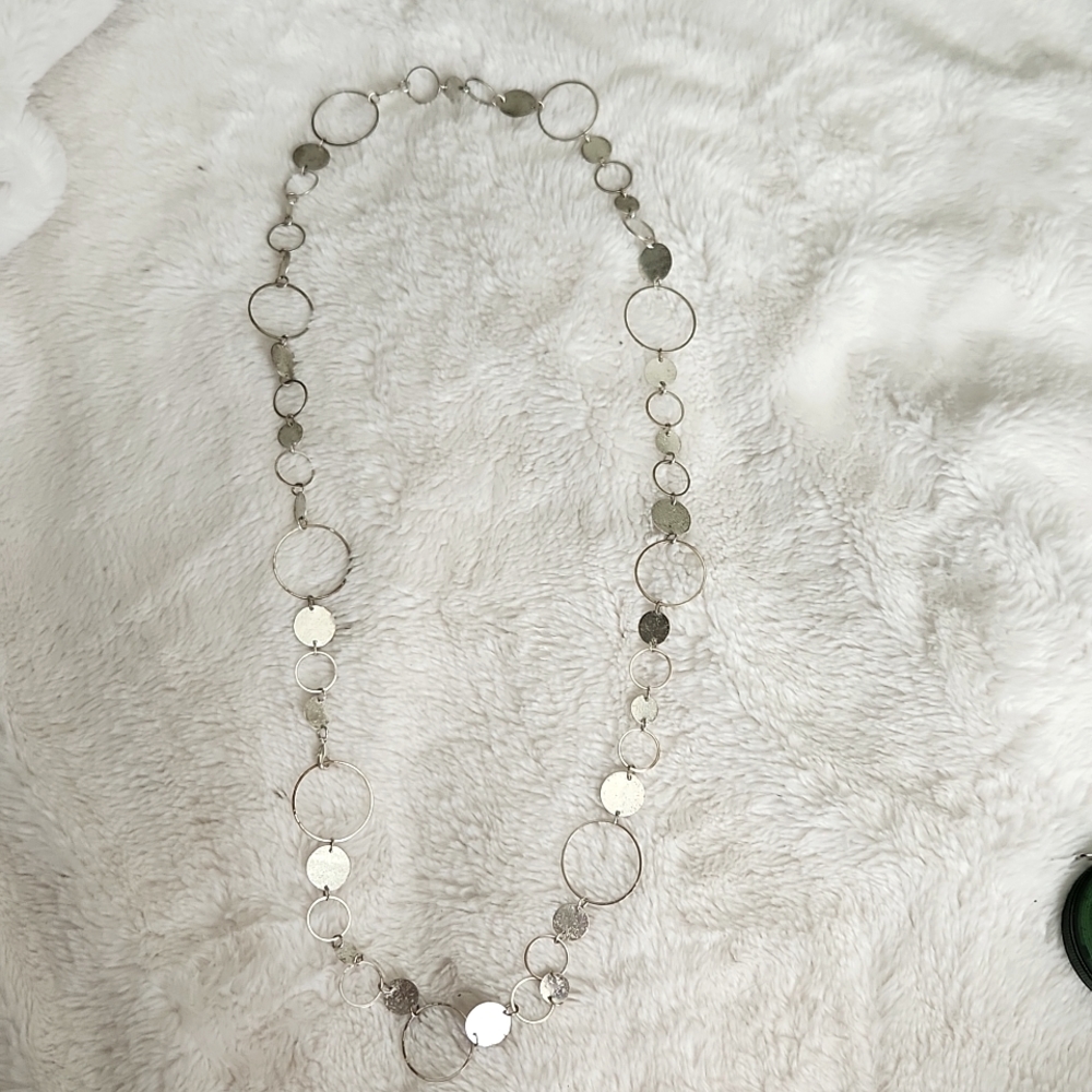 Gently used Maurices silver color 17 in metal chain
